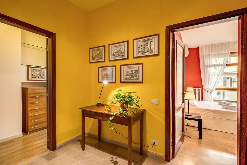 Apartment Appartamento Con Vista San Pietro Italy